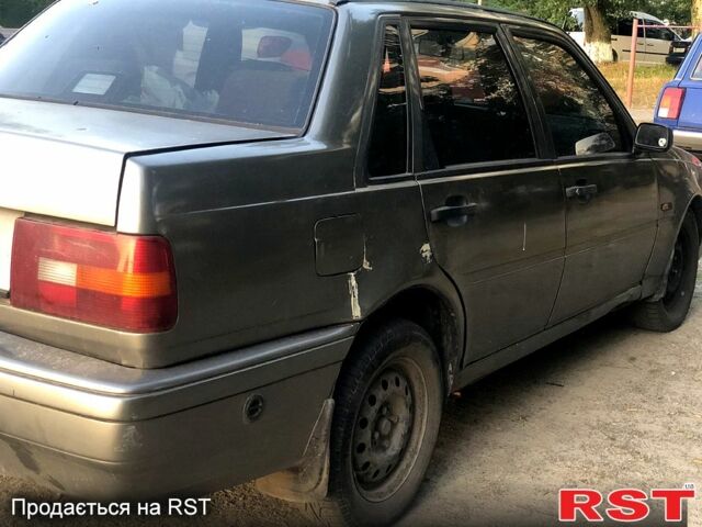 Серый Вольво 460, объемом двигателя 1.7 л и пробегом 0 тыс. км за 830 $, фото 1 на Automoto.ua