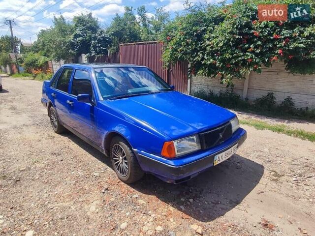 Синій Вольво 460, об'ємом двигуна 1.7 л та пробігом 296 тис. км за 1700 $, фото 1 на Automoto.ua