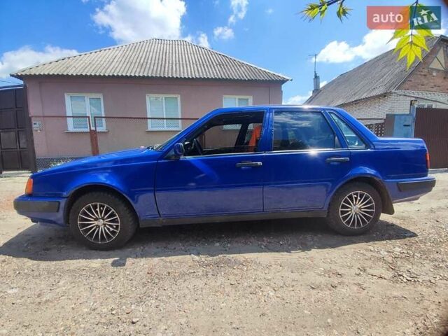 Синій Вольво 460, об'ємом двигуна 1.7 л та пробігом 296 тис. км за 1700 $, фото 2 на Automoto.ua