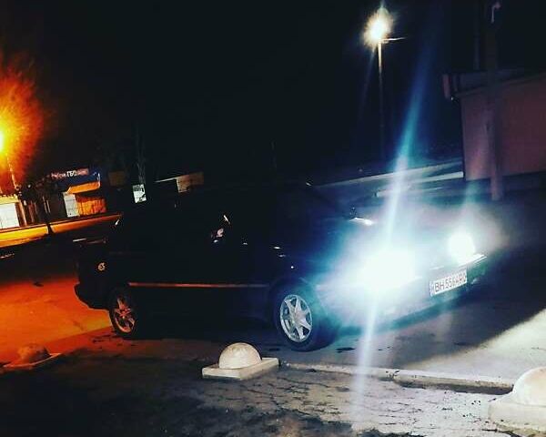 Синий Вольво 460, объемом двигателя 1.7 л и пробегом 341 тыс. км за 1600 $, фото 1 на Automoto.ua