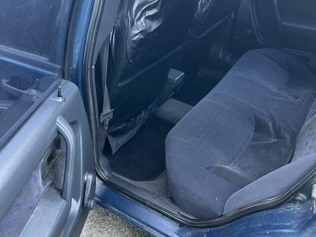 Синий Вольво 460, объемом двигателя 1.8 л и пробегом 397 тыс. км за 600 $, фото 5 на Automoto.ua