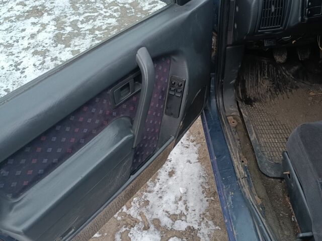 Синий Вольво 460, объемом двигателя 1.8 л и пробегом 11 тыс. км за 600 $, фото 8 на Automoto.ua