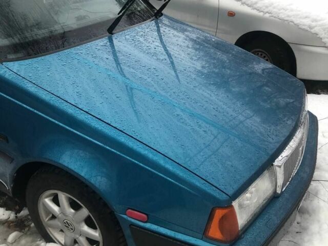 Синий Вольво 460, объемом двигателя 1.9 л и пробегом 300 тыс. км за 1100 $, фото 2 на Automoto.ua