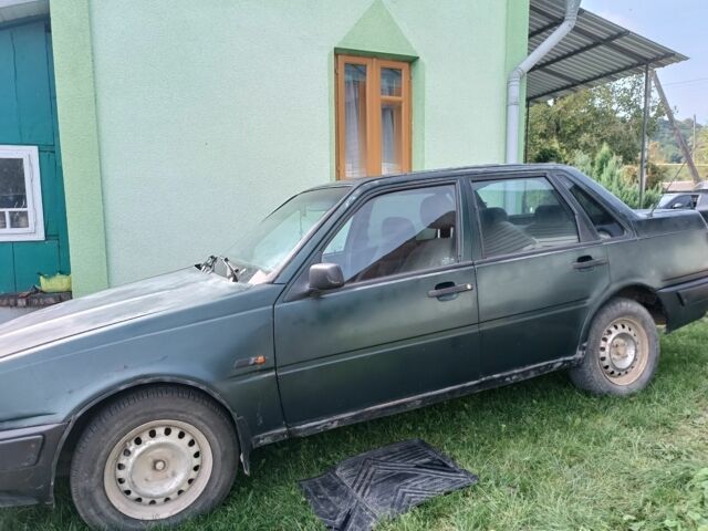 Зеленый Вольво 460, объемом двигателя 0 л и пробегом 284 тыс. км за 1000 $, фото 1 на Automoto.ua