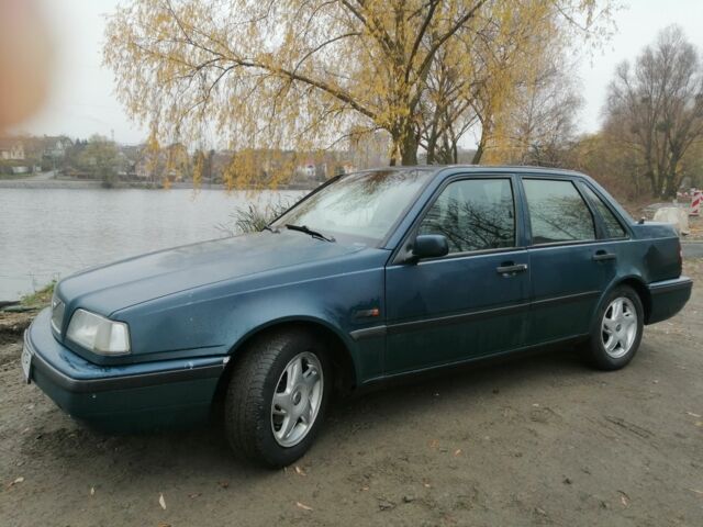 Зеленый Вольво 460, объемом двигателя 2 л и пробегом 343 тыс. км за 1100 $, фото 1 на Automoto.ua