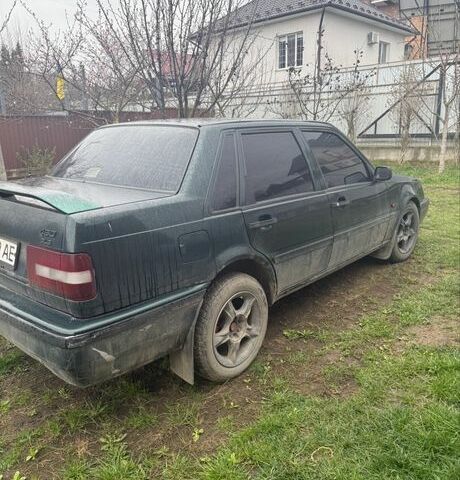 Зелений Вольво 460, об'ємом двигуна 2 л та пробігом 350 тис. км за 1700 $, фото 5 на Automoto.ua