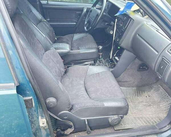 Зеленый Вольво 460, объемом двигателя 1.8 л и пробегом 220 тыс. км за 1500 $, фото 11 на Automoto.ua