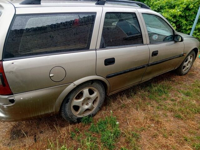 Сірий Вольво 66, об'ємом двигуна 2 л та пробігом 360 тис. км за 1450 $, фото 1 на Automoto.ua
