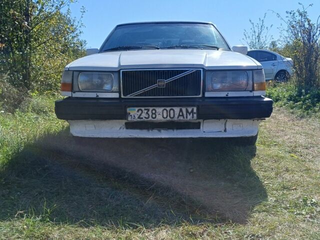 Белый Вольво 740, объемом двигателя 2.3 л и пробегом 10 тыс. км за 1300 $, фото 1 на Automoto.ua