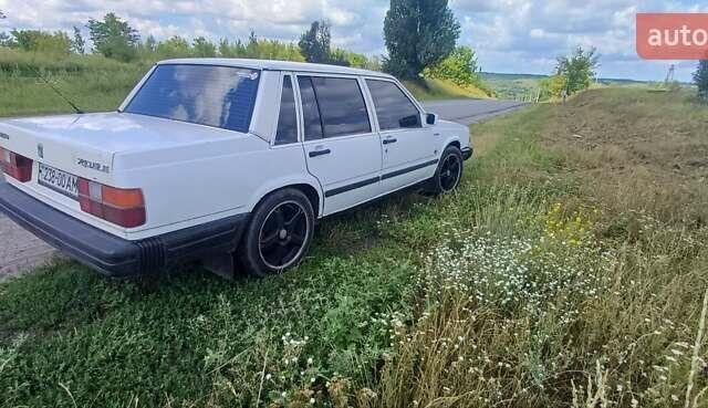 Белый Вольво 740, объемом двигателя 2.3 л и пробегом 100 тыс. км за 1300 $, фото 3 на Automoto.ua