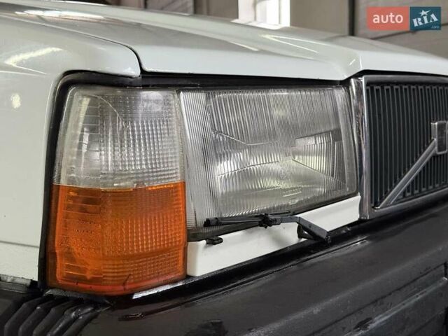 Білий Вольво 740, об'ємом двигуна 2.3 л та пробігом 422 тис. км за 2500 $, фото 9 на Automoto.ua