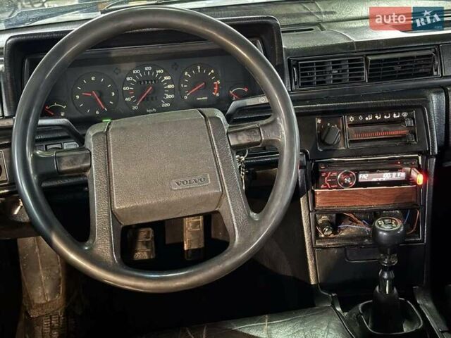 Білий Вольво 740, об'ємом двигуна 2.3 л та пробігом 422 тис. км за 2500 $, фото 12 на Automoto.ua