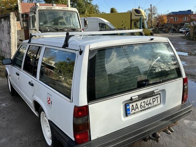 Белый Вольво 740, объемом двигателя 2.3 л и пробегом 280 тыс. км за 2000 $, фото 2 на Automoto.ua