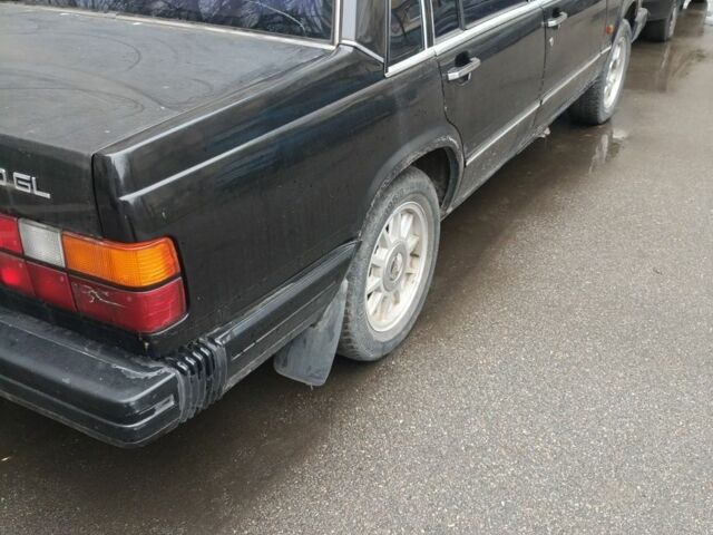 Черный Вольво 740, объемом двигателя 0 л и пробегом 144 тыс. км за 800 $, фото 2 на Automoto.ua