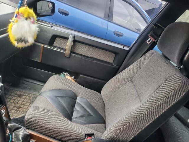 Черный Вольво 740, объемом двигателя 2.3 л и пробегом 306 тыс. км за 1900 $, фото 7 на Automoto.ua