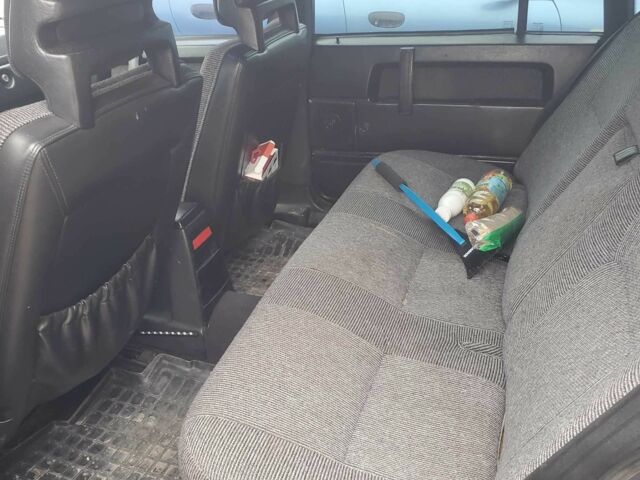 Черный Вольво 740, объемом двигателя 2.3 л и пробегом 306 тыс. км за 1900 $, фото 4 на Automoto.ua