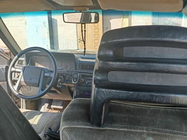 Чорний Вольво 740, об'ємом двигуна 0 л та пробігом 530 тис. км за 1500 $, фото 10 на Automoto.ua