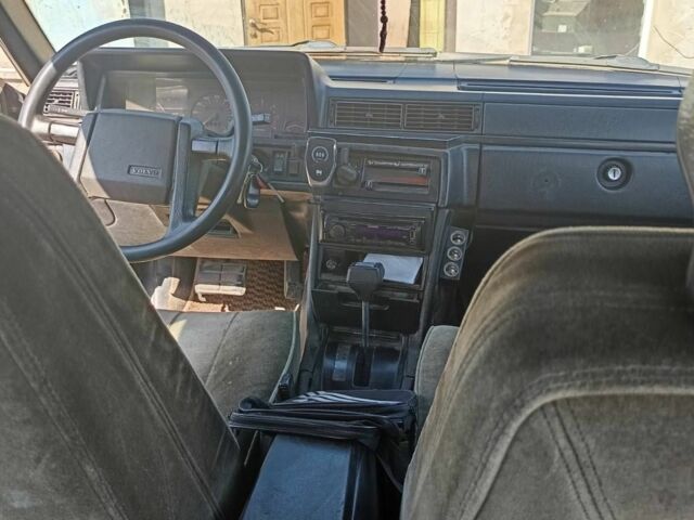 Чорний Вольво 740, об'ємом двигуна 0 л та пробігом 530 тис. км за 1500 $, фото 8 на Automoto.ua