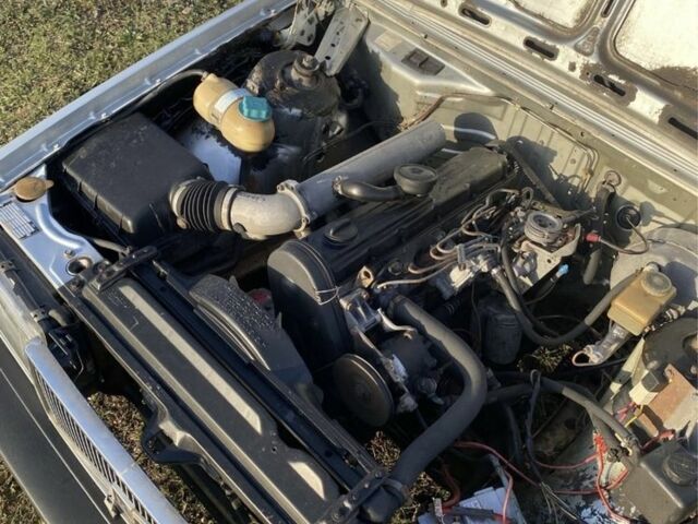 Серый Вольво 740, объемом двигателя 2.4 л и пробегом 360 тыс. км за 1500 $, фото 7 на Automoto.ua