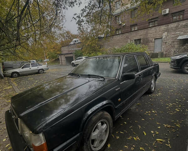 Сірий Вольво 740, об'ємом двигуна 2.4 л та пробігом 350 тис. км за 1700 $, фото 5 на Automoto.ua