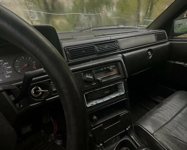 Сірий Вольво 740, об'ємом двигуна 2.4 л та пробігом 350 тис. км за 1700 $, фото 7 на Automoto.ua