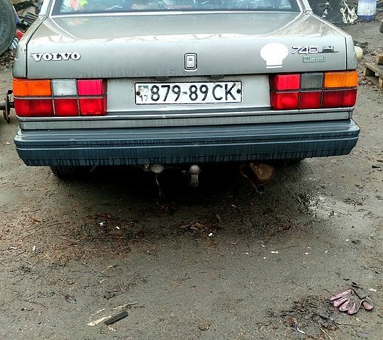 Серый Вольво 740, объемом двигателя 2.4 л и пробегом 0 тыс. км за 1800 $, фото 4 на Automoto.ua