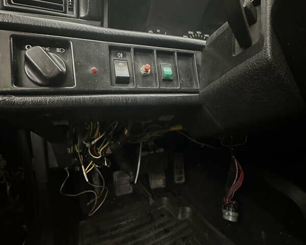 Сірий Вольво 740, об'ємом двигуна 2.4 л та пробігом 350 тис. км за 1700 $, фото 11 на Automoto.ua