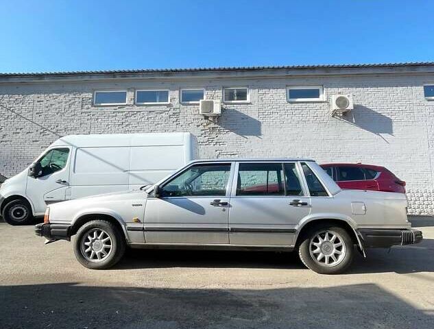 Сірий Вольво 740, об'ємом двигуна 2.38 л та пробігом 3 тис. км за 2900 $, фото 2 на Automoto.ua