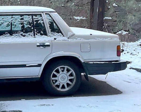 Сірий Вольво 740, об'ємом двигуна 2.38 л та пробігом 3 тис. км за 2900 $, фото 5 на Automoto.ua