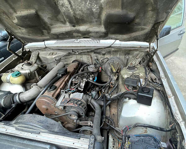 Сірий Вольво 740, об'ємом двигуна 2.38 л та пробігом 3 тис. км за 2900 $, фото 21 на Automoto.ua