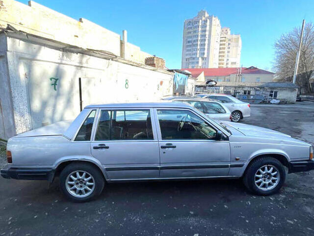 Сірий Вольво 740, об'ємом двигуна 2.38 л та пробігом 3 тис. км за 2900 $, фото 3 на Automoto.ua