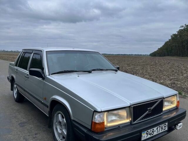 Серый Вольво 740, объемом двигателя 2.3 л и пробегом 400 тыс. км за 1300 $, фото 3 на Automoto.ua