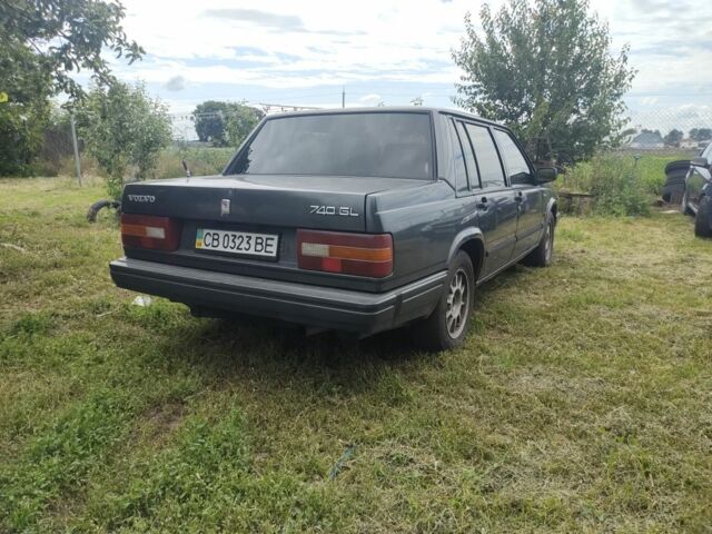 Сірий Вольво 740, об'ємом двигуна 2 л та пробігом 400 тис. км за 1900 $, фото 5 на Automoto.ua
