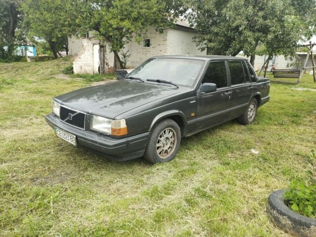 Сірий Вольво 740, об'ємом двигуна 2 л та пробігом 400 тис. км за 1900 $, фото 1 на Automoto.ua