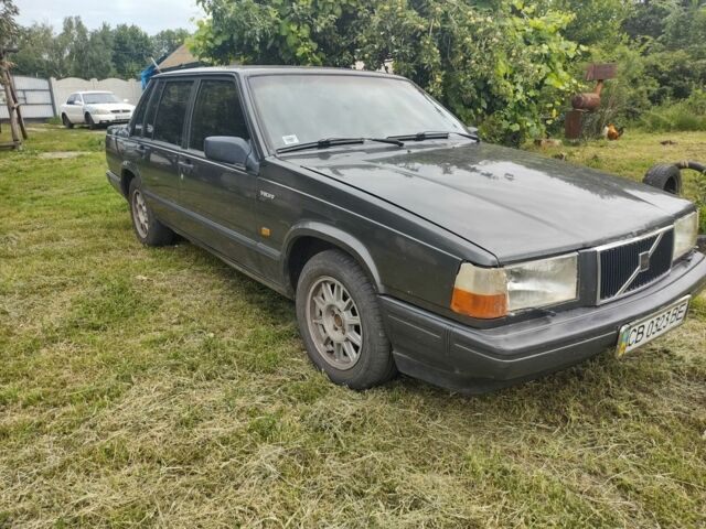 Сірий Вольво 740, об'ємом двигуна 2 л та пробігом 400 тис. км за 1900 $, фото 3 на Automoto.ua