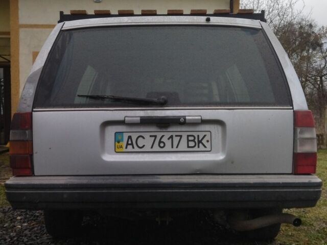 Серый Вольво 740, объемом двигателя 2.4 л и пробегом 500 тыс. км за 943 $, фото 3 на Automoto.ua