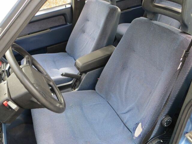 Синий Вольво 740, объемом двигателя 2.3 л и пробегом 1 тыс. км за 1700 $, фото 8 на Automoto.ua