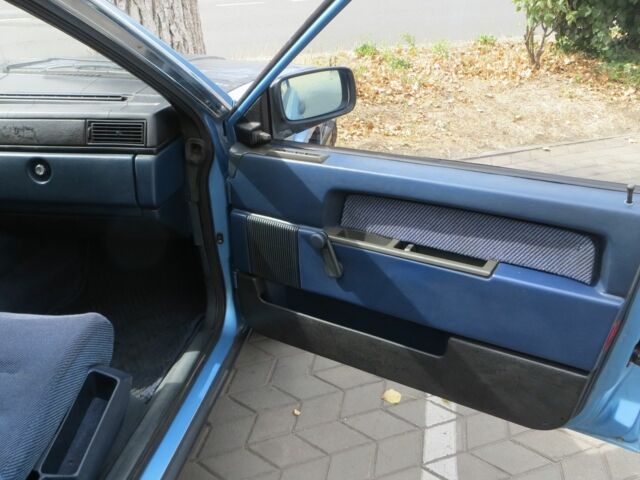 Синий Вольво 740, объемом двигателя 2.3 л и пробегом 1 тыс. км за 1700 $, фото 16 на Automoto.ua