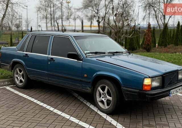 Синій Вольво 740, об'ємом двигуна 2.32 л та пробігом 384 тис. км за 1500 $, фото 3 на Automoto.ua