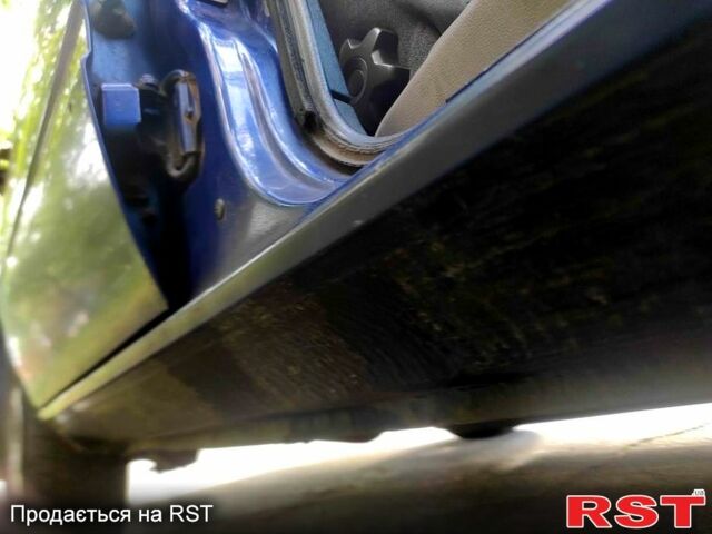 Синий Вольво 740, объемом двигателя 2.4 л и пробегом 0 тыс. км за 1300 $, фото 9 на Automoto.ua