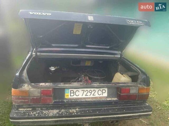 Синій Вольво 740, об'ємом двигуна 2.4 л та пробігом 450 тис. км за 900 $, фото 4 на Automoto.ua