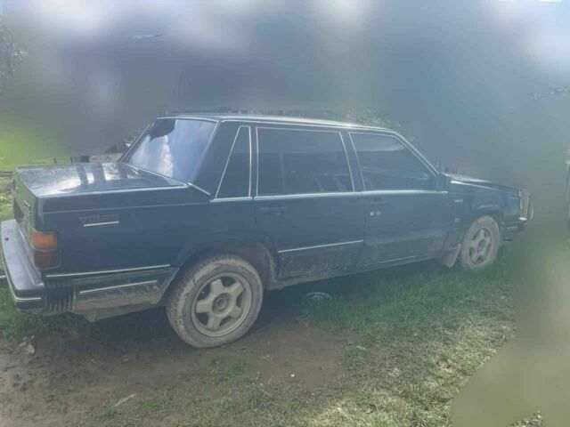 Синий Вольво 740, объемом двигателя 2.4 л и пробегом 450 тыс. км за 900 $, фото 3 на Automoto.ua