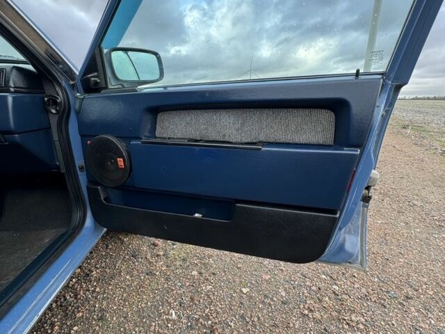 Синий Вольво 740, объемом двигателя 2 л и пробегом 350 тыс. км за 1350 $, фото 12 на Automoto.ua