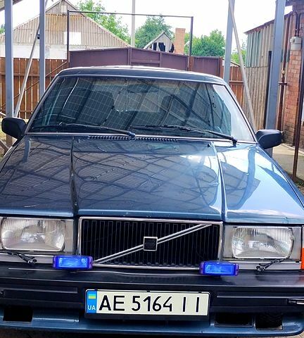 Зеленый Вольво 740, объемом двигателя 2.4 л и пробегом 0 тыс. км за 2500 $, фото 11 на Automoto.ua