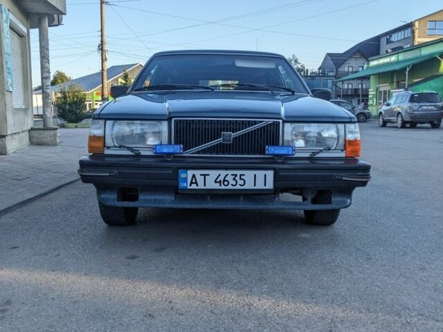 Зеленый Вольво 740, объемом двигателя 0 л и пробегом 300 тыс. км за 2500 $, фото 1 на Automoto.ua