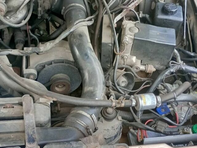 Бежевый Вольво 760, объемом двигателя 2.3 л и пробегом 400 тыс. км за 2600 $, фото 7 на Automoto.ua