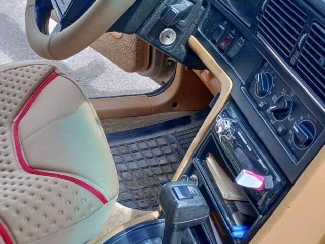 Бежевый Вольво 760, объемом двигателя 2.3 л и пробегом 400 тыс. км за 2600 $, фото 3 на Automoto.ua