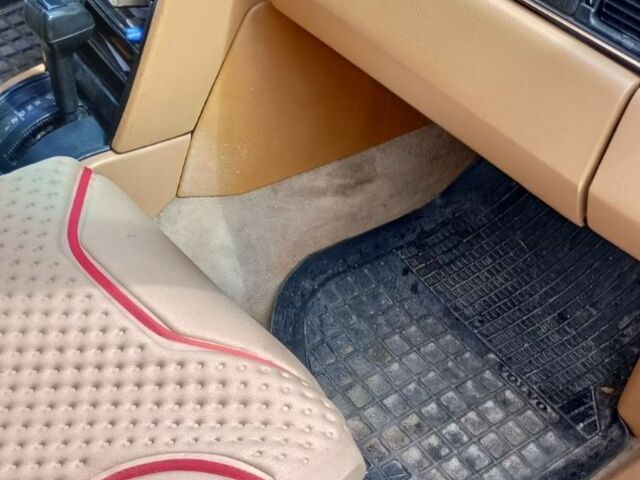 Бежевый Вольво 760, объемом двигателя 2.3 л и пробегом 400 тыс. км за 2600 $, фото 4 на Automoto.ua