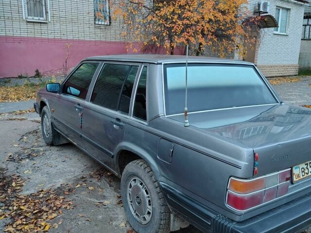 Серый Вольво 760, объемом двигателя 2.3 л и пробегом 400 тыс. км за 1000 $, фото 3 на Automoto.ua