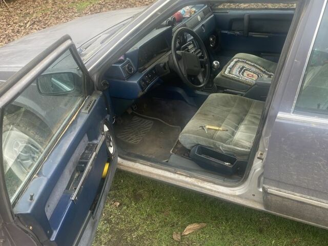 Сірий Вольво 760, об'ємом двигуна 0 л та пробігом 400 тис. км за 2200 $, фото 7 на Automoto.ua